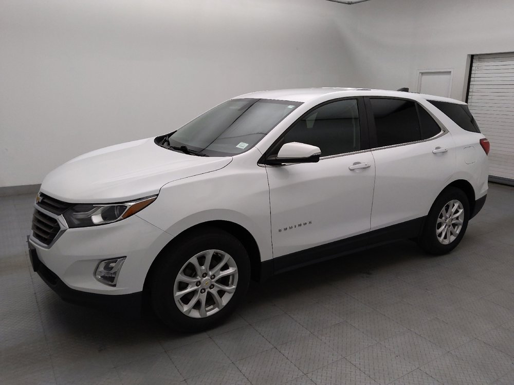 Used 2018 Chevrolet Equinox LT FWD image 2