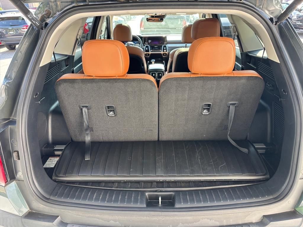 Used 2022 Kia Sorento SX Prestige w/ Rust Color Package AWD/4WD image 3