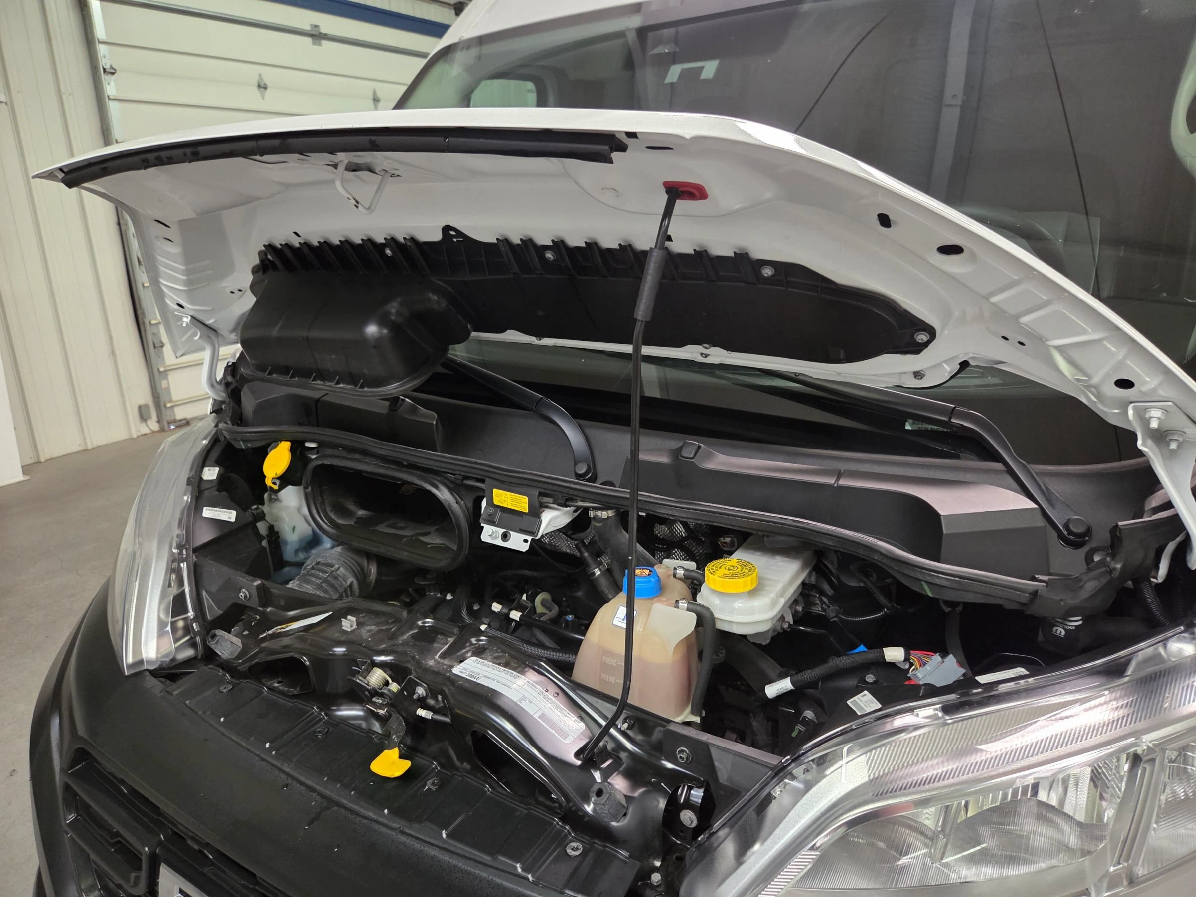 Used 2025 RAM ProMaster 2500 w/ Convenience Group FWD image 36