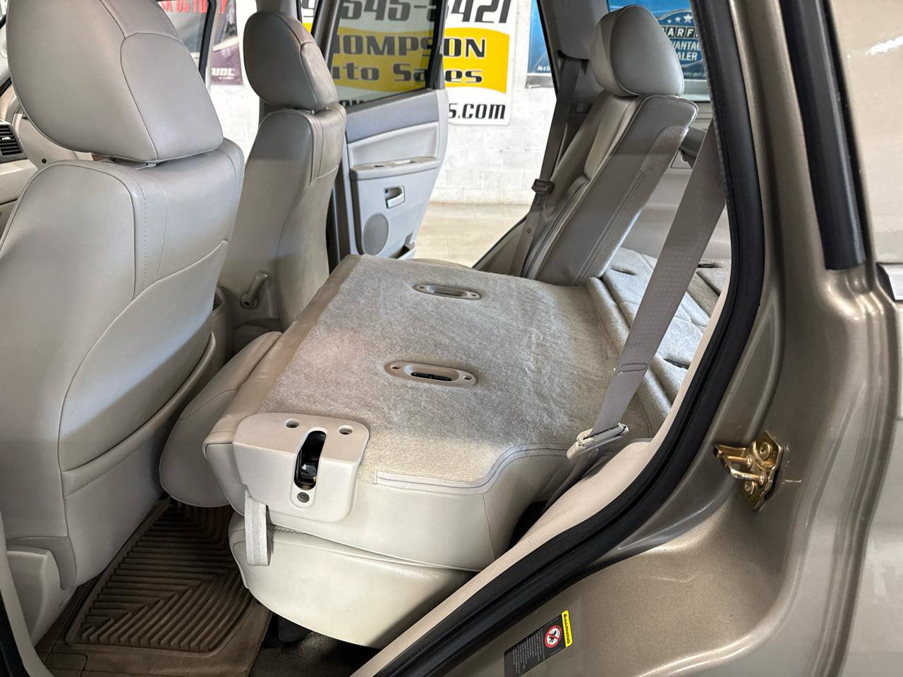 Used 2005 Jeep Grand Cherokee Limited AWD/4WD image 38