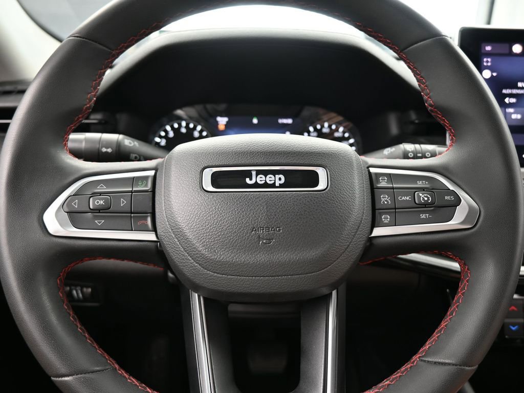 Used 2022 Jeep Compass Trailhawk image 29