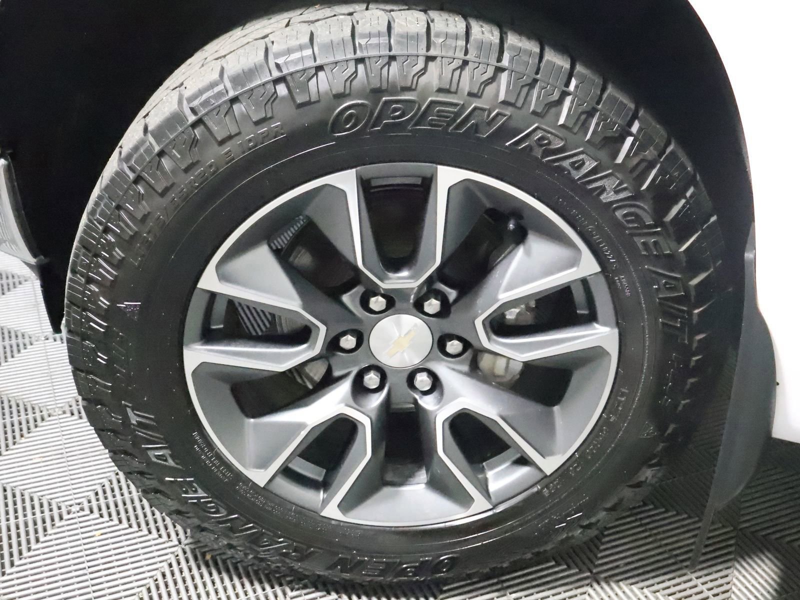 Used 2023 Chevrolet Silverado 1500 LT image 18