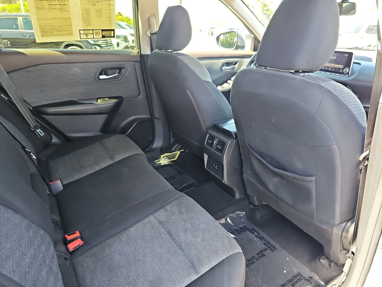 Used 2023 Nissan Rogue SV image 11