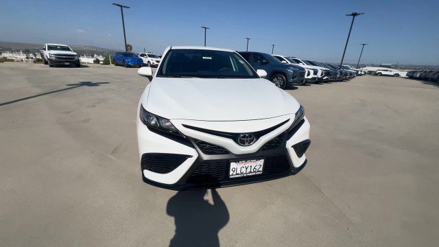 Used 2024 Toyota Camry SE FWD image 3