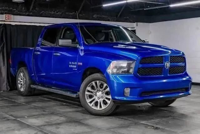 Used 2019 RAM 1500 Express w/ Express Value Package AWD/4WD image 5