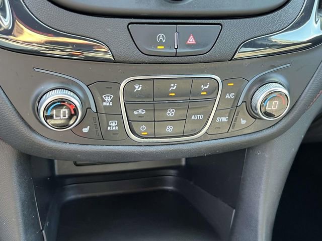 Used 2023 Chevrolet Equinox RS image 31