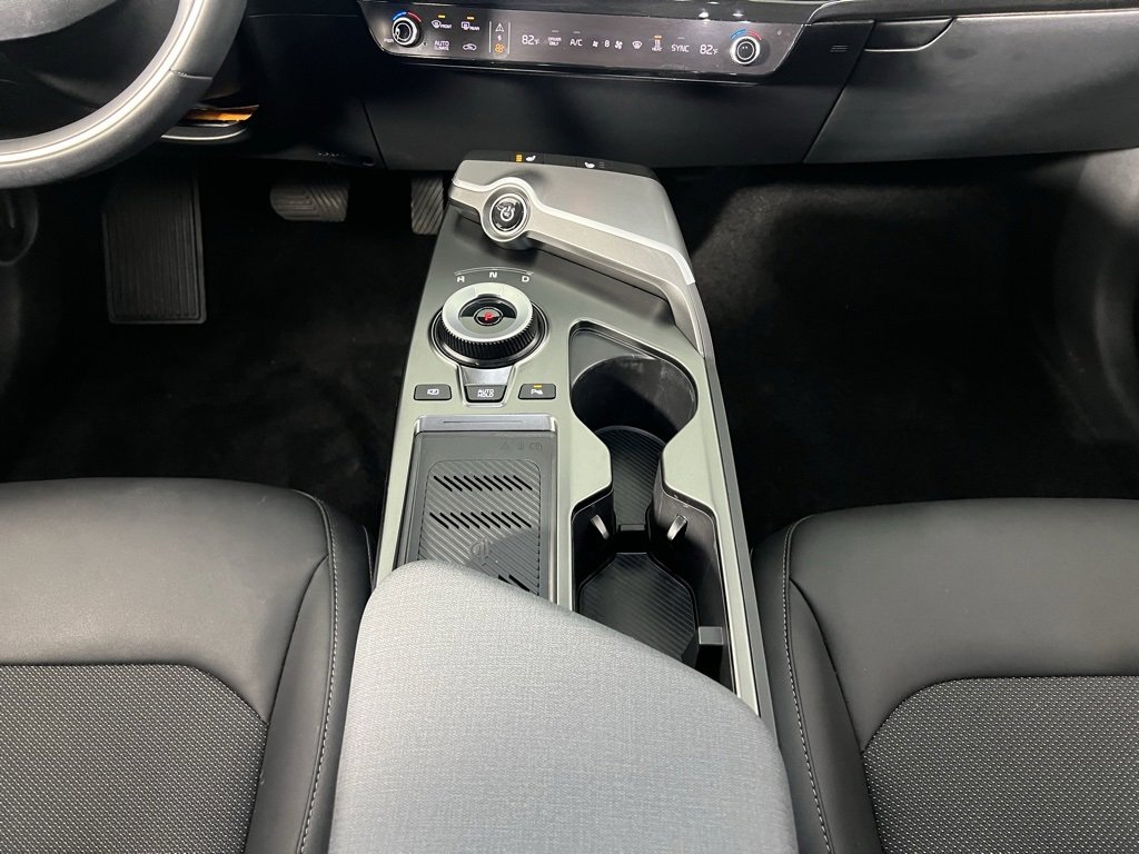 Used 2024 Kia EV6 Light image 19