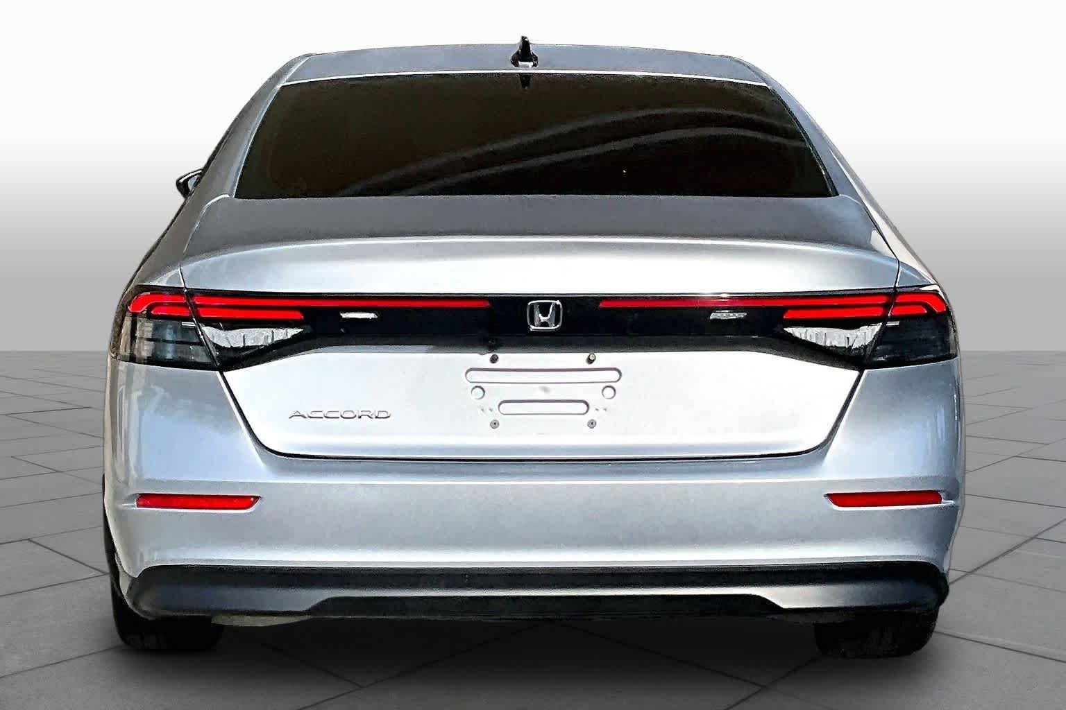 Used 2025 Honda Accord SE image 5