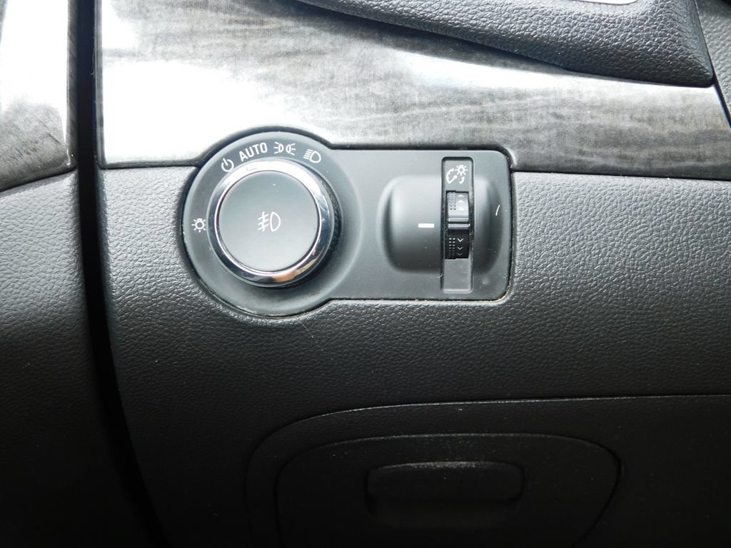 Used 2015 Buick Encore Convenience FWD image 26