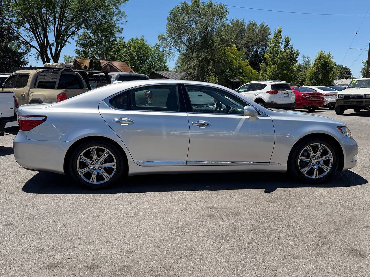Used 2008 Lexus LS 460 RWD image 19