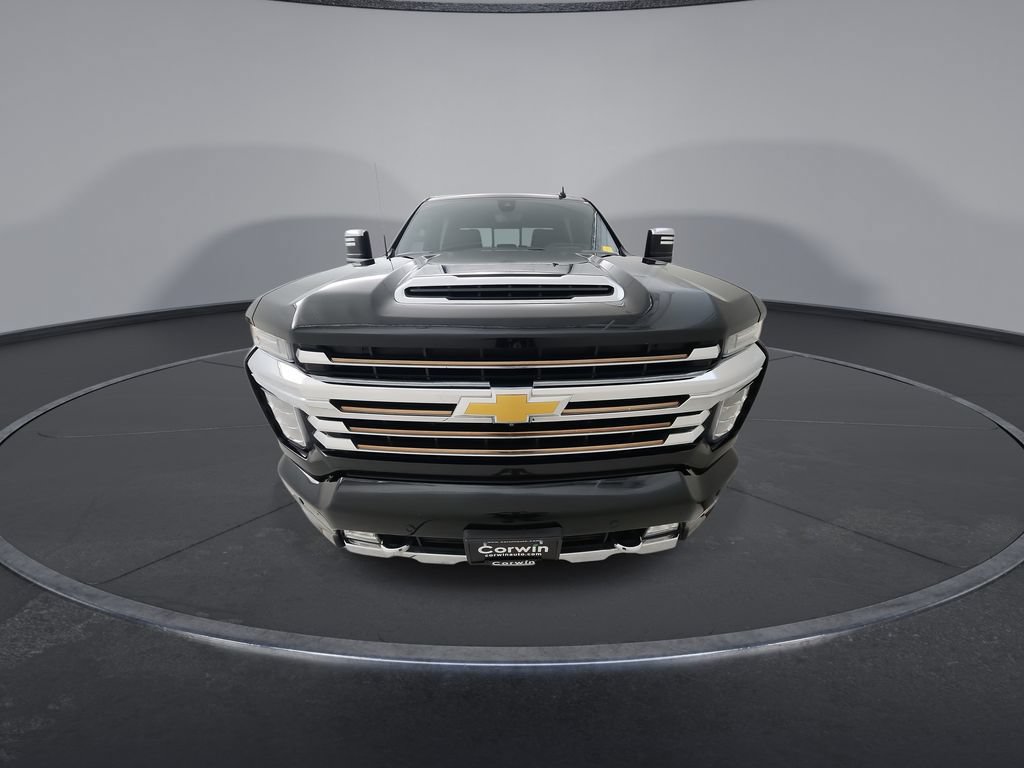 Used 2022 Chevrolet Silverado 2500 High Country AWD/4WD image 3