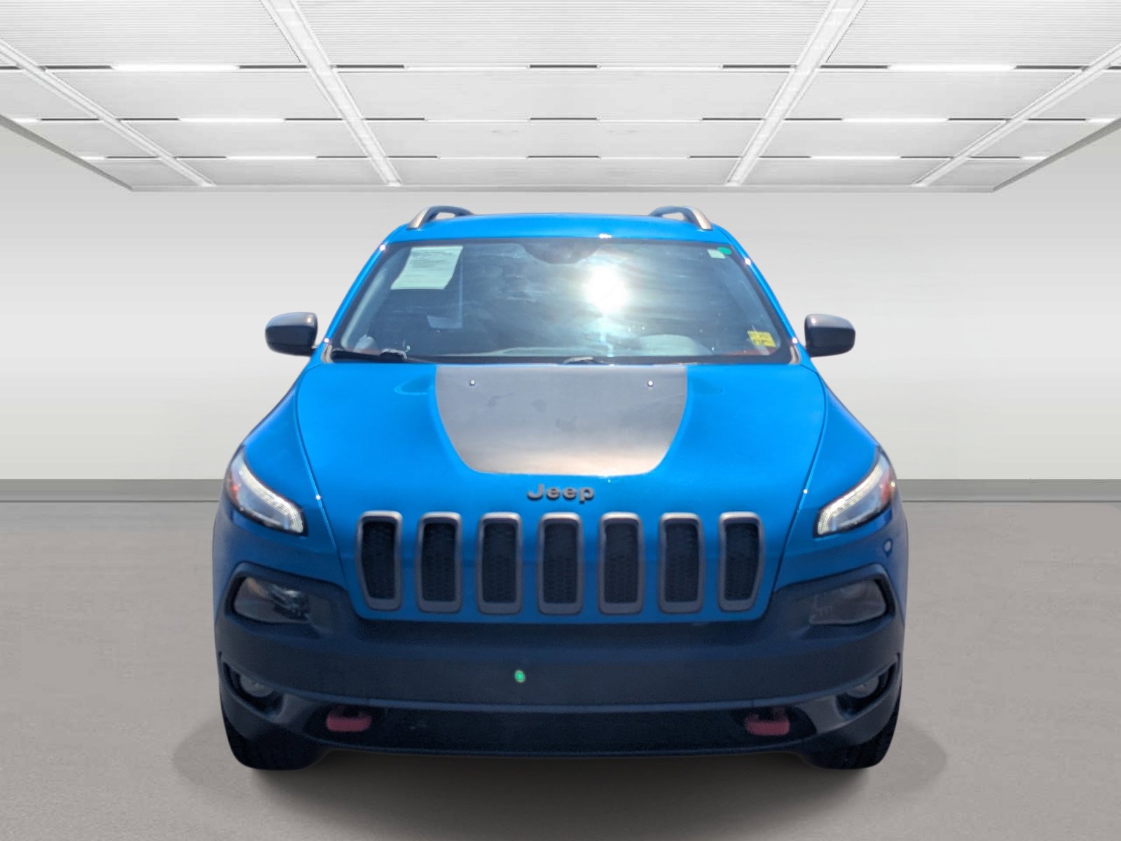 Used 2017 Jeep Cherokee Trailhawk w/ Cold Weather Group image 9