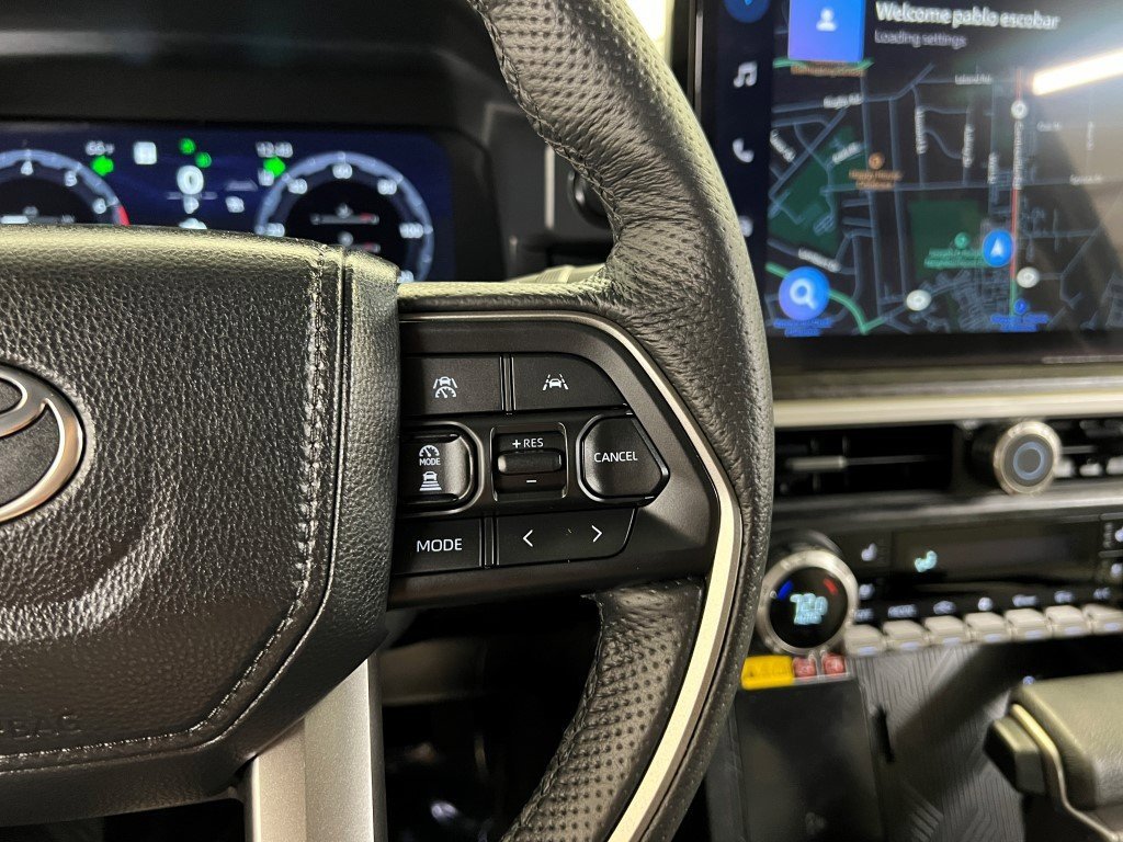 Used 2025 Toyota Tacoma Limited image 35