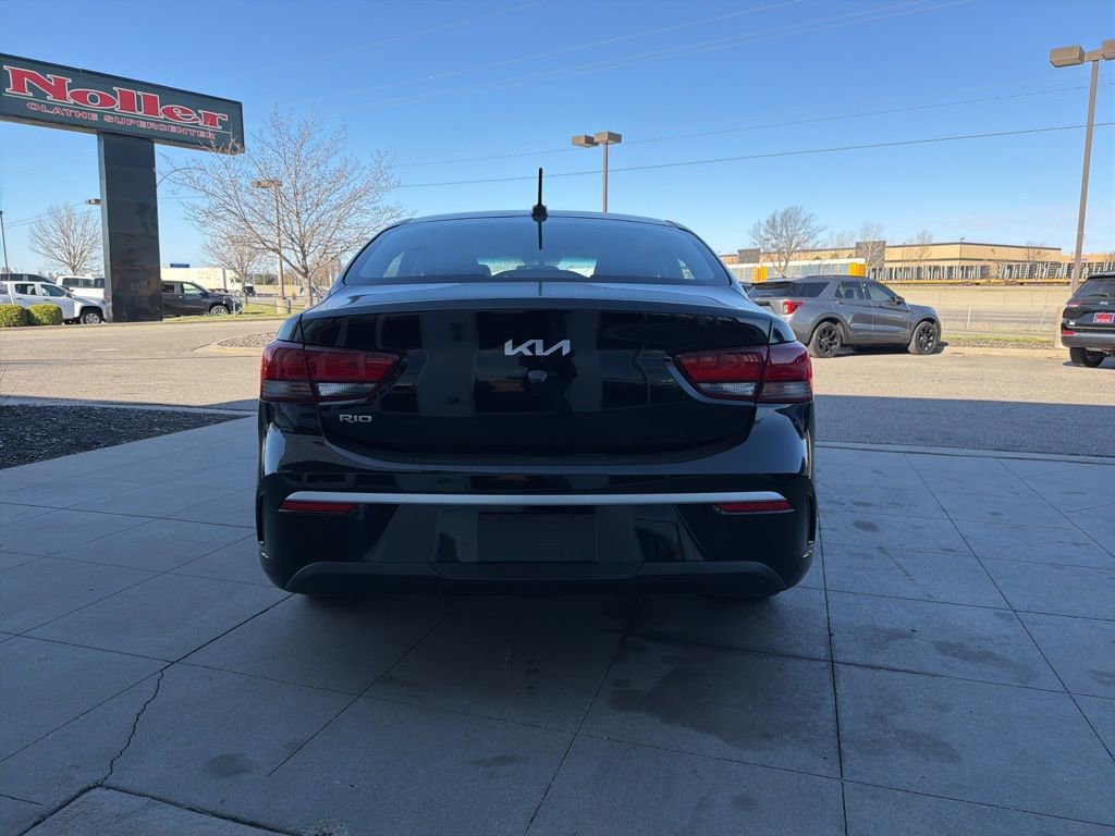 Used 2023 Kia Rio S image 4