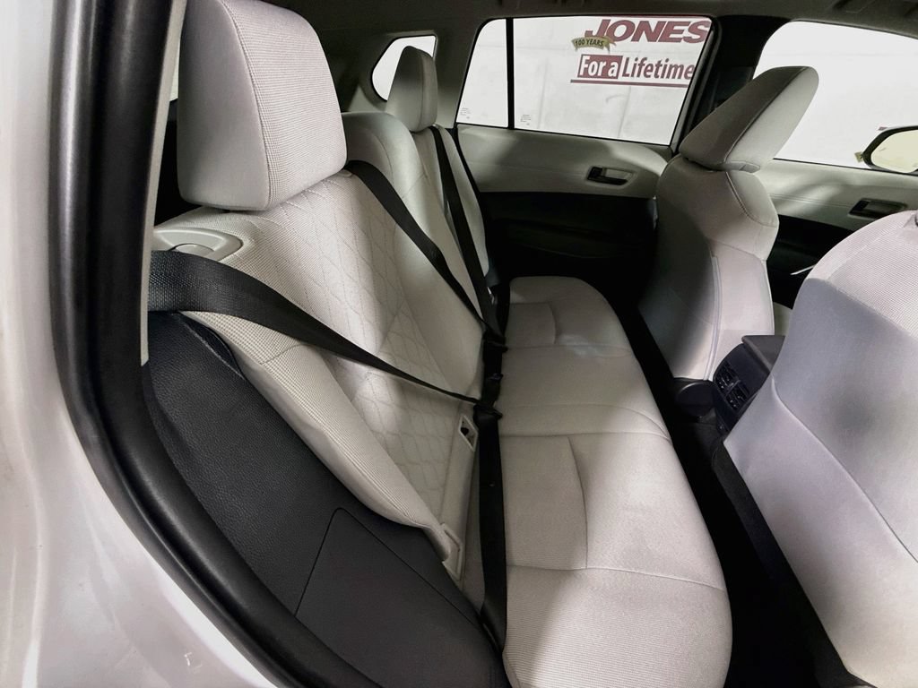 Certified 2022 Toyota Corolla Cross LE w/ Moonroof Package AWD/4WD image 30