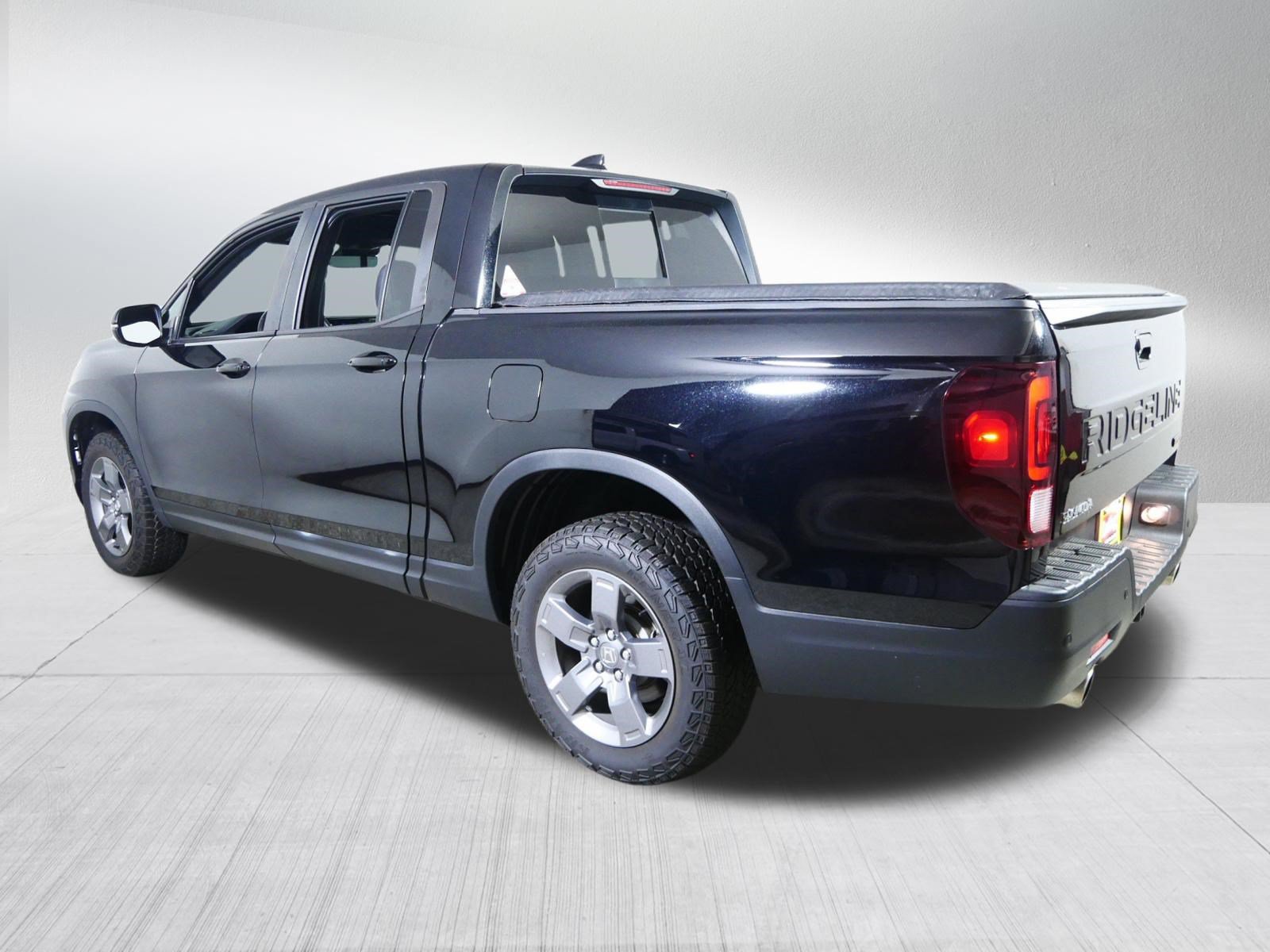 Used 2025 Honda Ridgeline TrailSport image 5