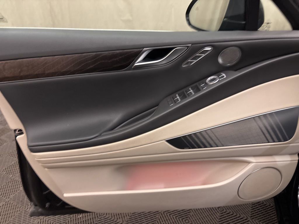 Used 2023 Genesis G80 2.5T w/ Advanced Package image 9