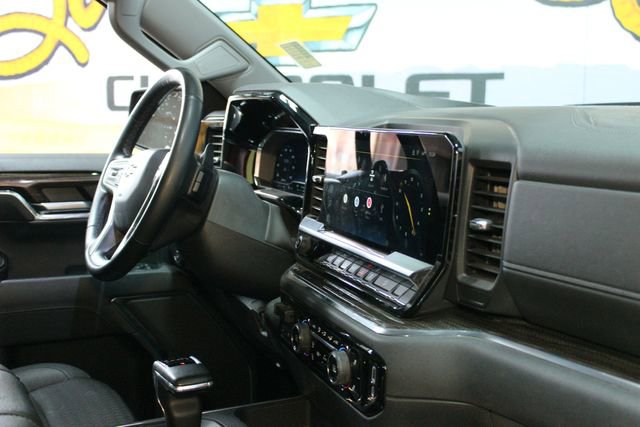 Used 2023 Chevrolet Silverado 1500 LT Trail Boss w/ Protection Package AWD/4WD image 10