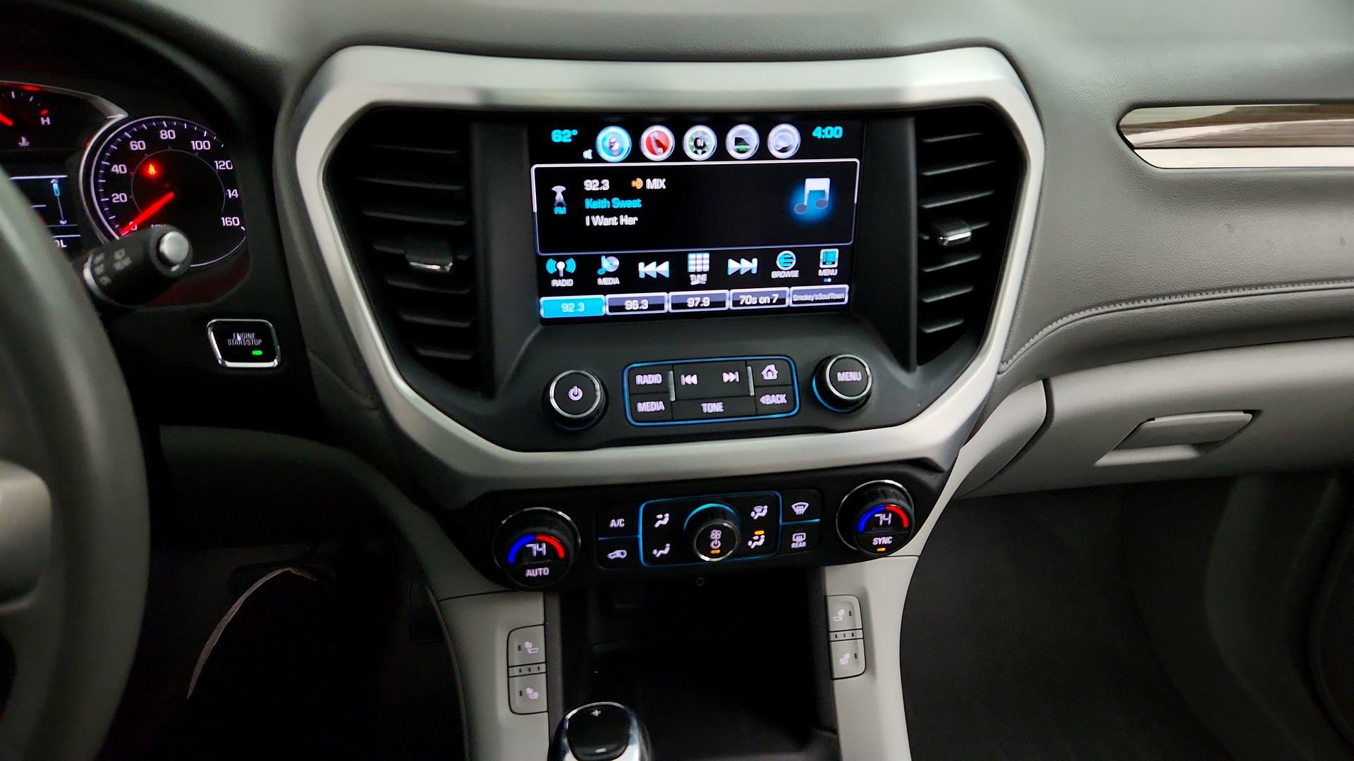 Used 2017 GMC Acadia SLE FWD image 20