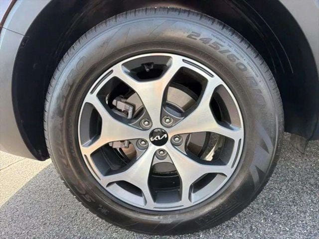 Used 2022 Kia Telluride EX FWD image 29