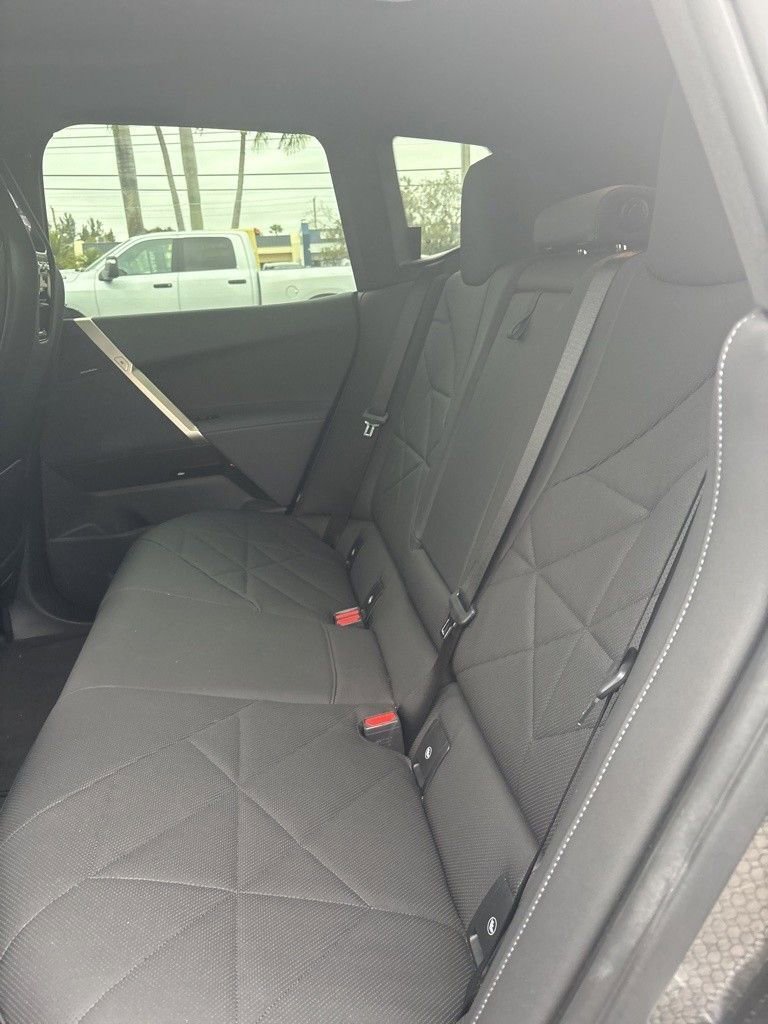 Used 2024 BMW iX xDrive50 w/ Sport Package image 6