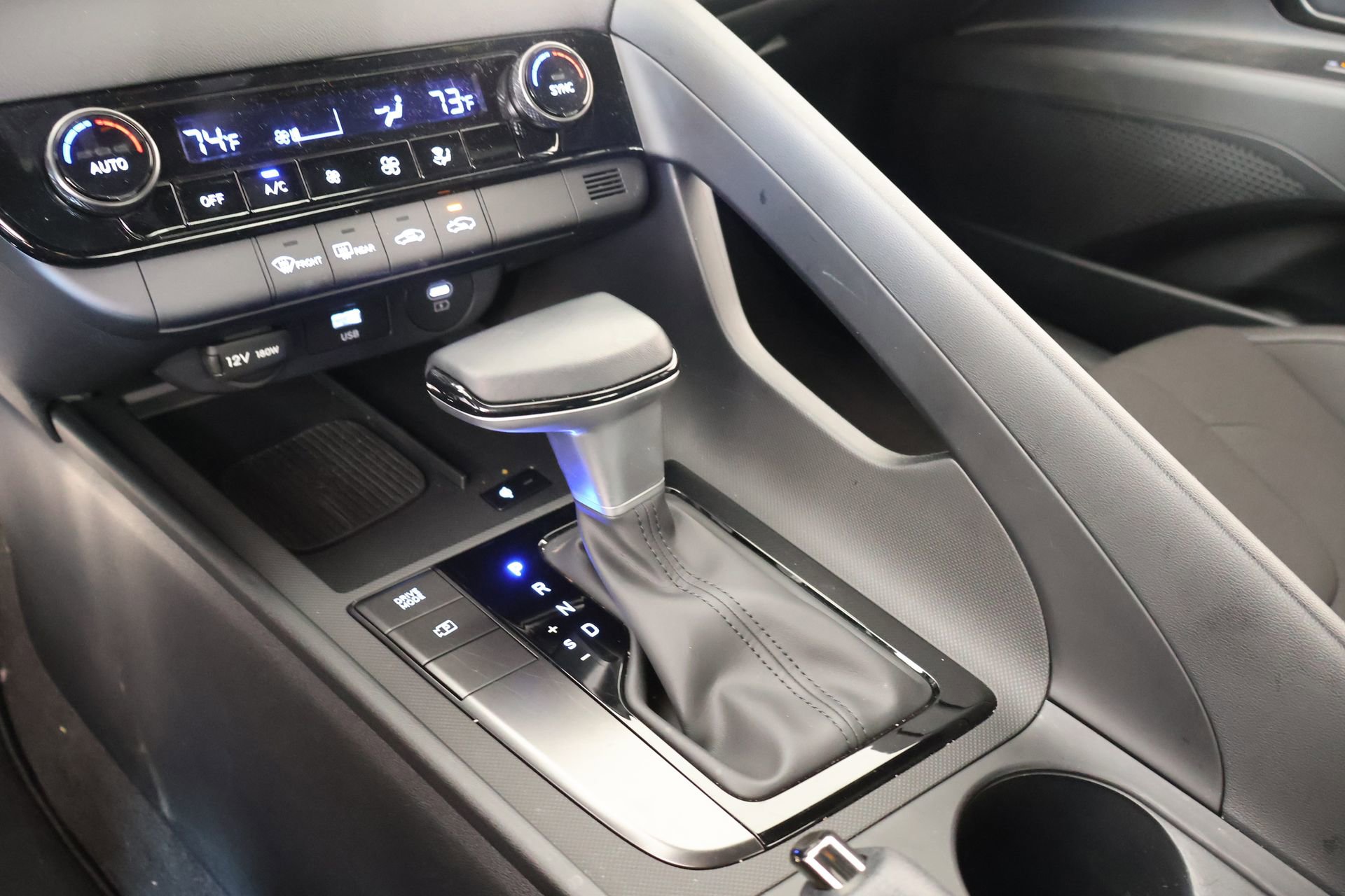 Certified 2025 Hyundai Elantra Sport image 7