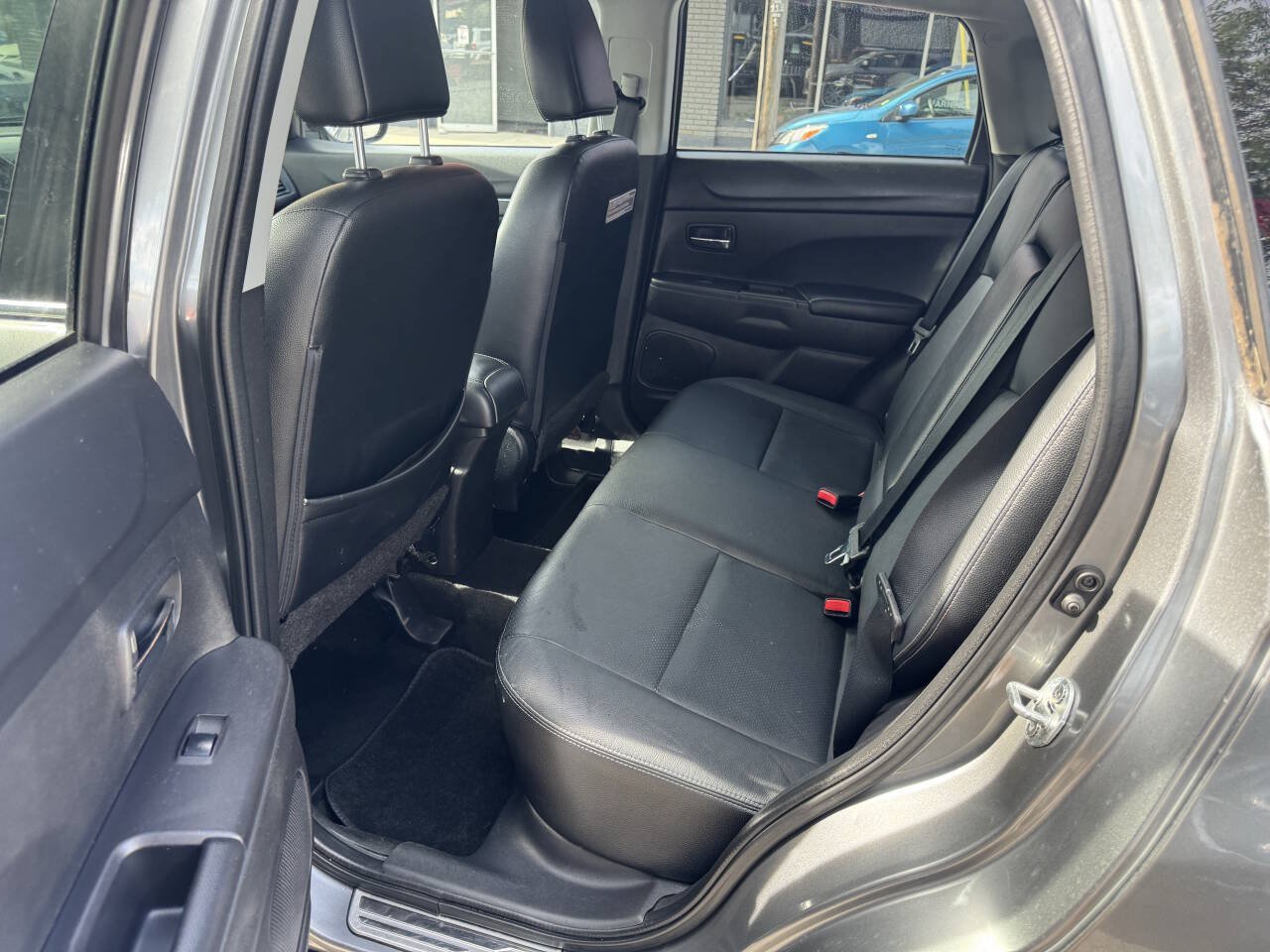 Used 2014 Mitsubishi Outlander Sport SE AWD/4WD image 2