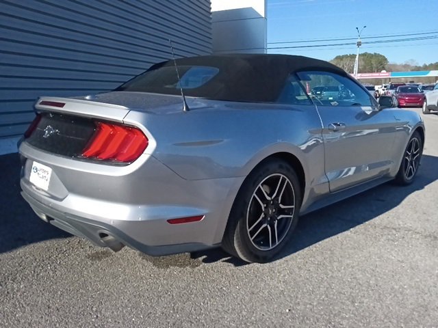 Used 2023 Ford Mustang Premium image 3