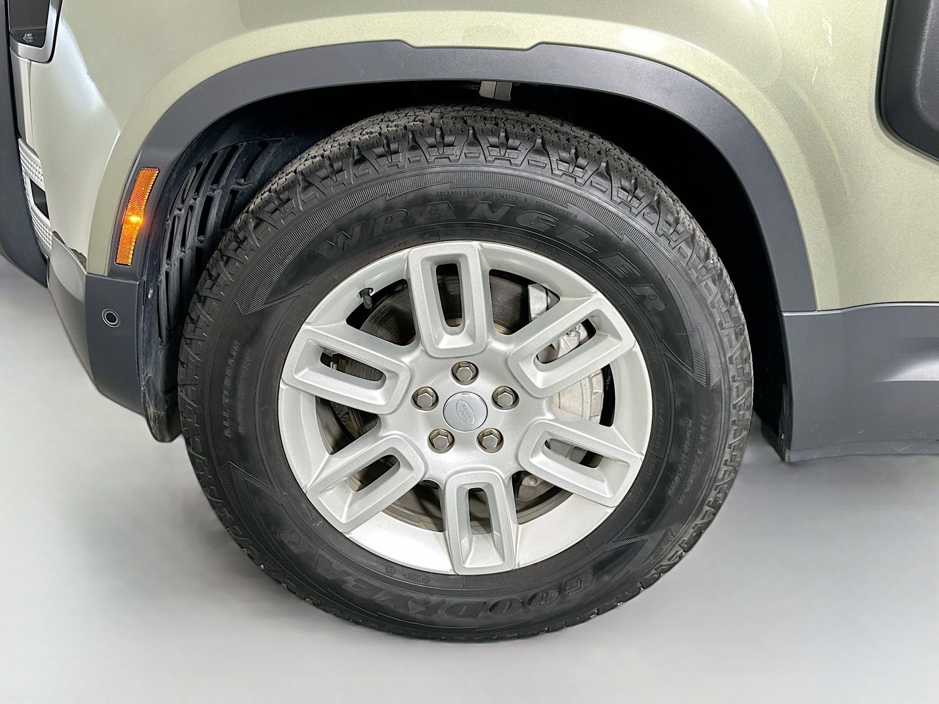 Certified 2024 Land Rover Defender 130 S image 36