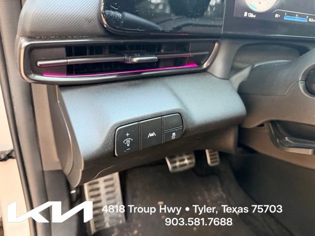 Used 2022 Hyundai Elantra N w/ Preferred Accessory Package FWD image 16