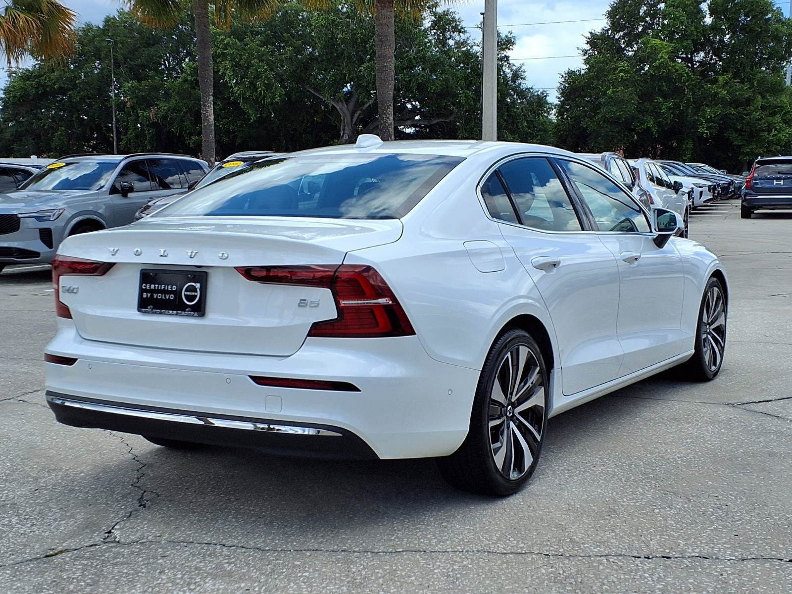 Certified 2023 Volvo S60 B5 Ultimate FWD image 7