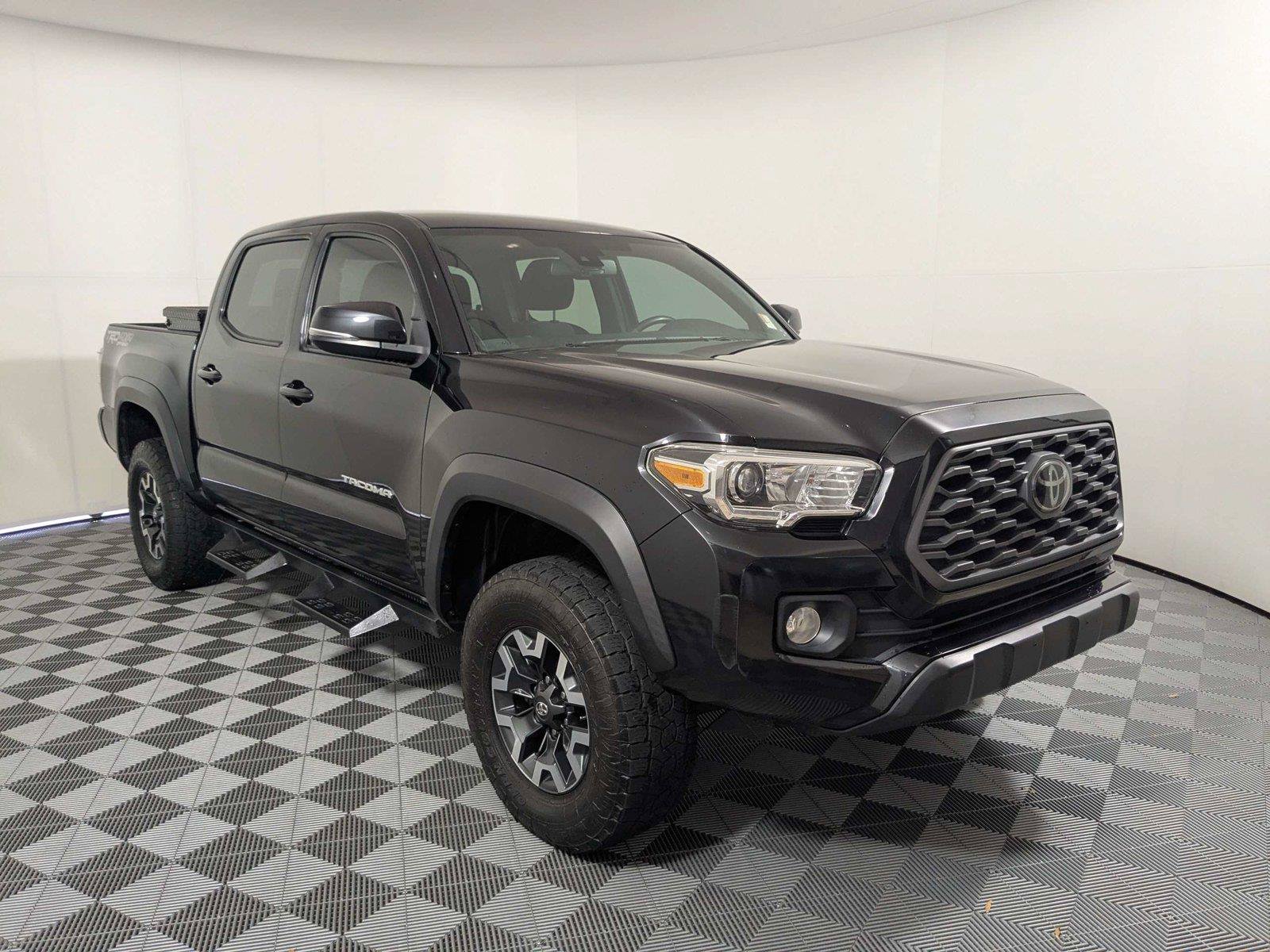 Used 2021 Toyota Tacoma TRD Off-Road w/ Technology Package AWD/4WD image 3