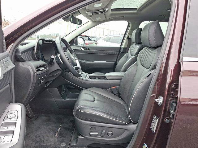 Used 2025 Hyundai Palisade Limited image 13