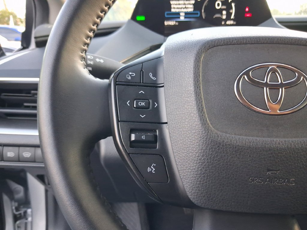 Used 2025 Toyota Prius LE FWD image 22