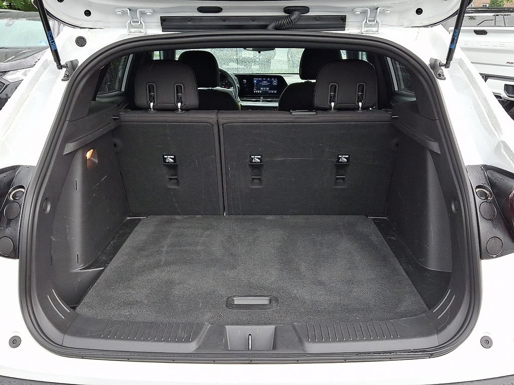 Certified 2024 Chevrolet Trax RS FWD image 28
