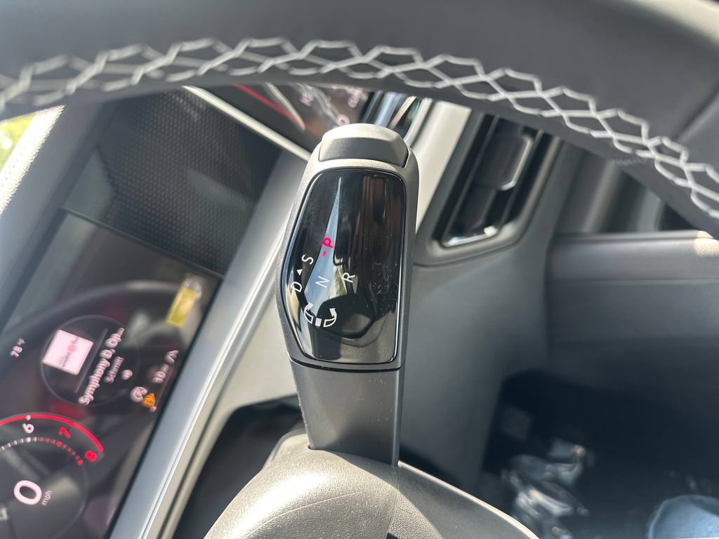 New 2026 Volkswagen Tiguan SE AWD/4WD image 16