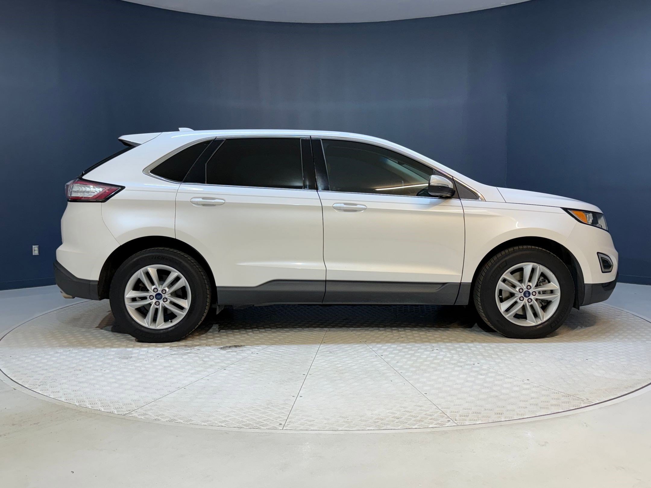 Used 2015 Ford Edge SEL w/ Equipment Group 201A image 8