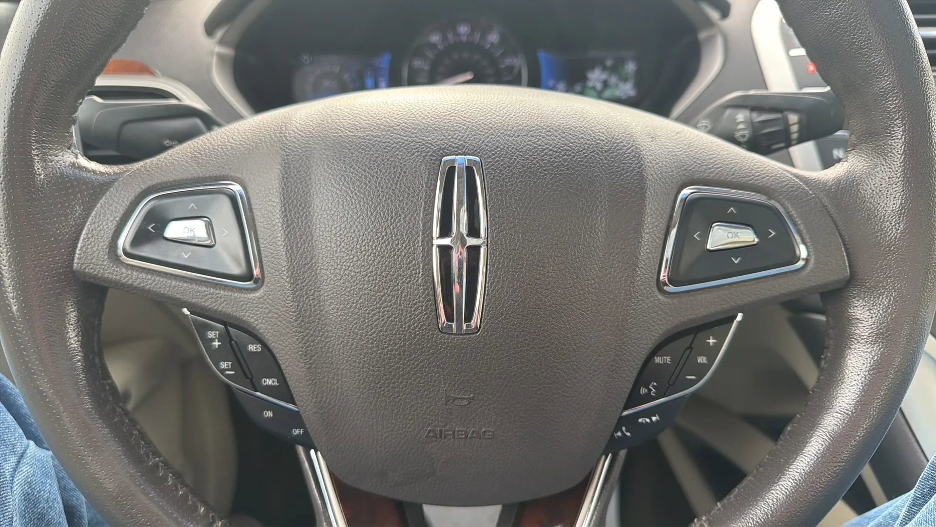 Used 2014 Lincoln MKZ Hybrid w/ Equipment Group 202A Reserve image 14