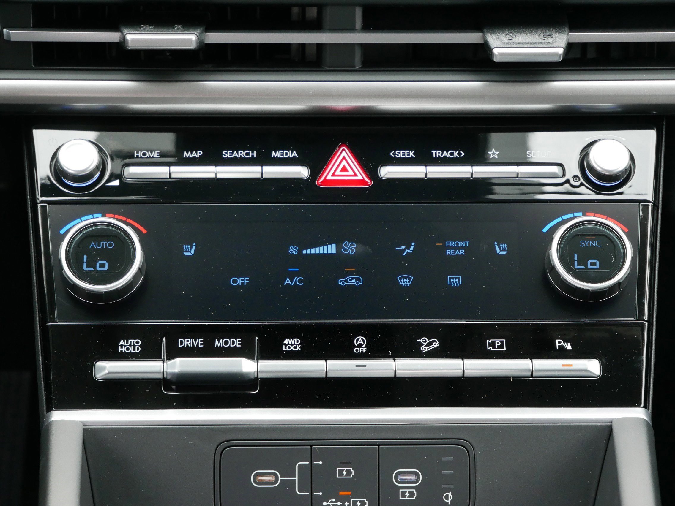 New 2026 Hyundai Santa Fe SEL image 3