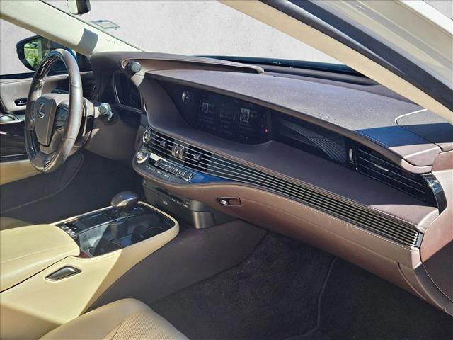Used 2019 Lexus LS 500 w/ Interior Upgrade Package image 17