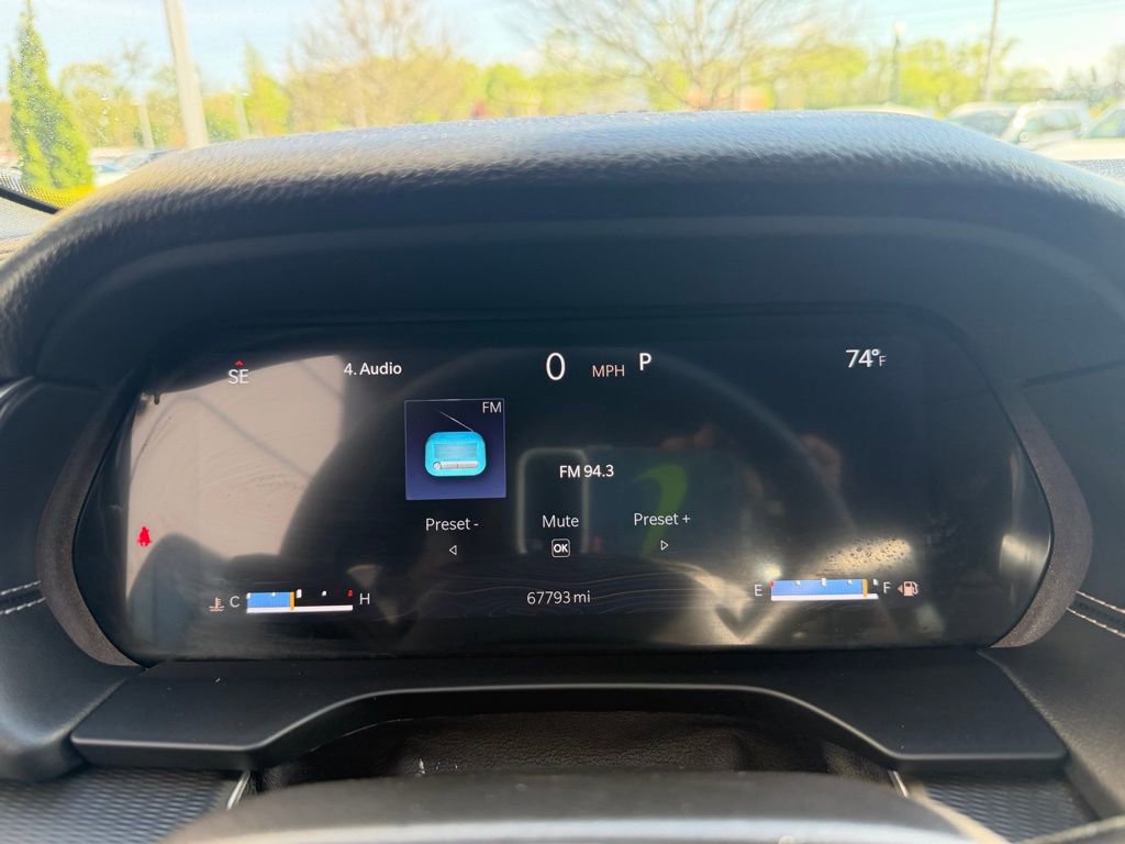 Used 2023 Jeep Grand Cherokee L Laredo image 14