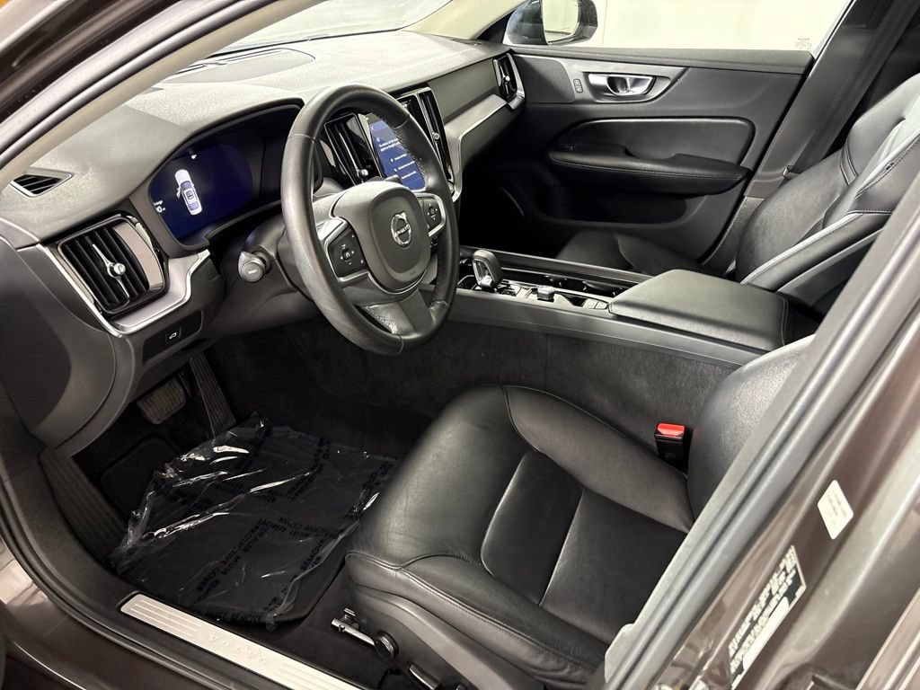 Used 2024 Volvo S60 B5 Core FWD image 28