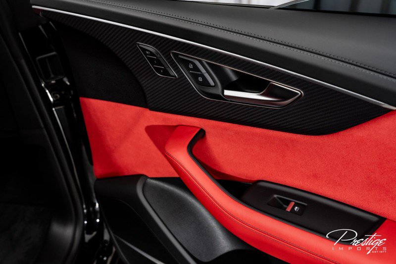 Used 2025 Audi RS Q8 performance image 43