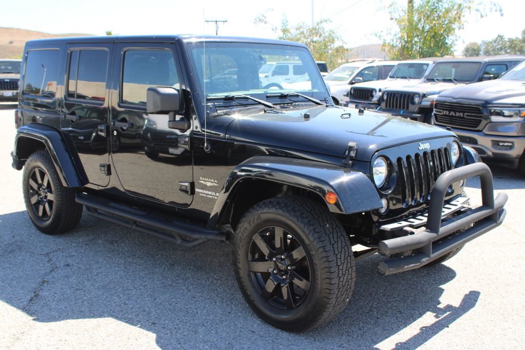 Used 2015 Jeep Wrangler Unlimited Sahara AWD/4WD image 3