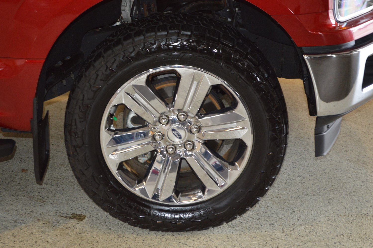 Used 2020 Ford F150 XLT w/ Equipment Group 302A Luxury AWD/4WD image 9