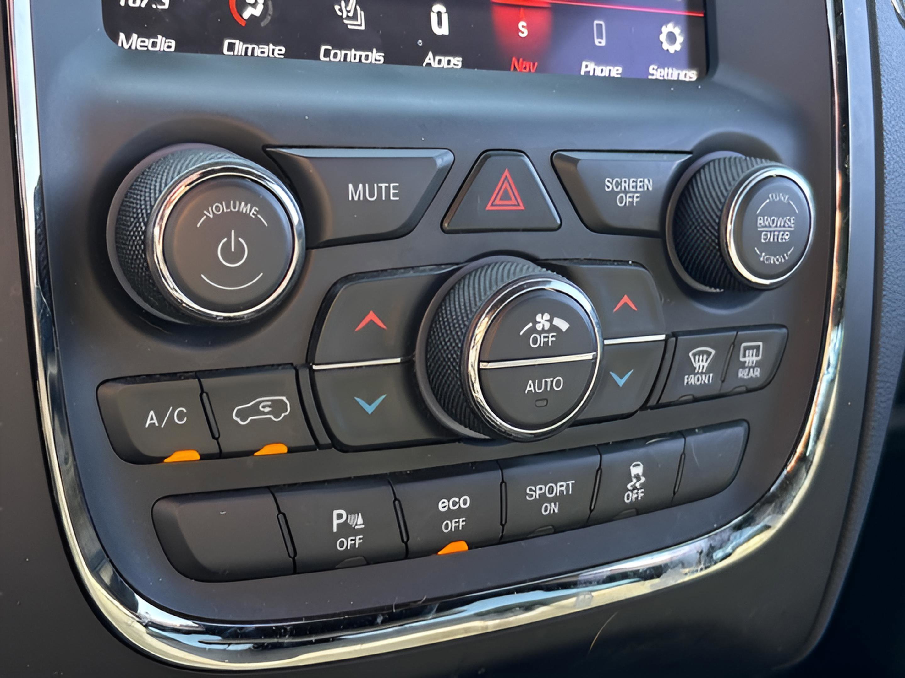 Used 2020 Dodge Durango R/T w/ Blacktop Package image 25