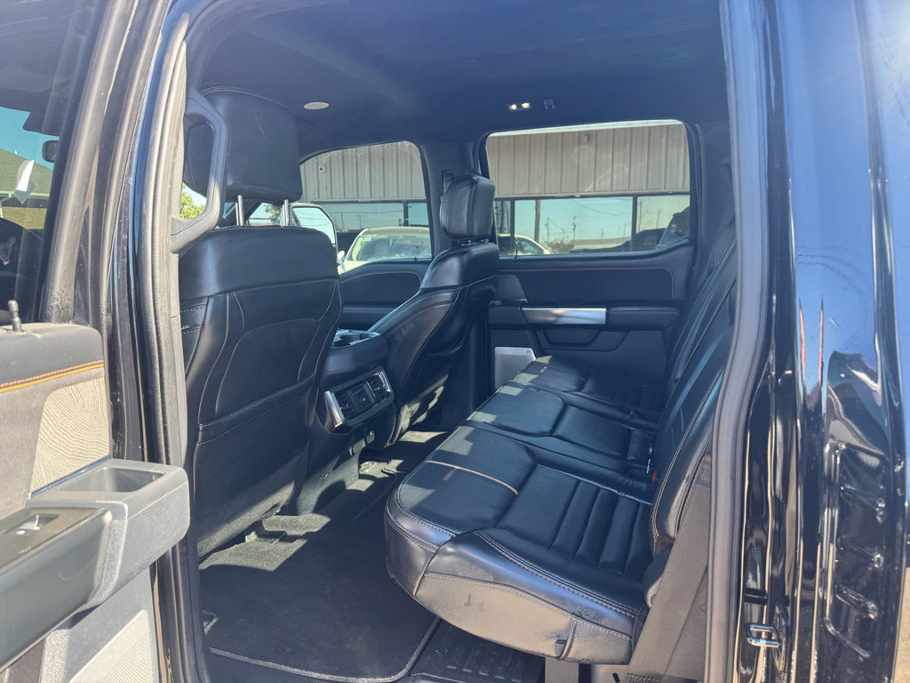 Used 2024 Ford F250 Platinum image 15