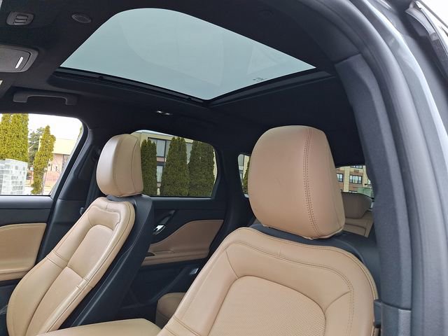 Used 2023 Lincoln Corsair Reserve w/ Equipment Group 201A image 13