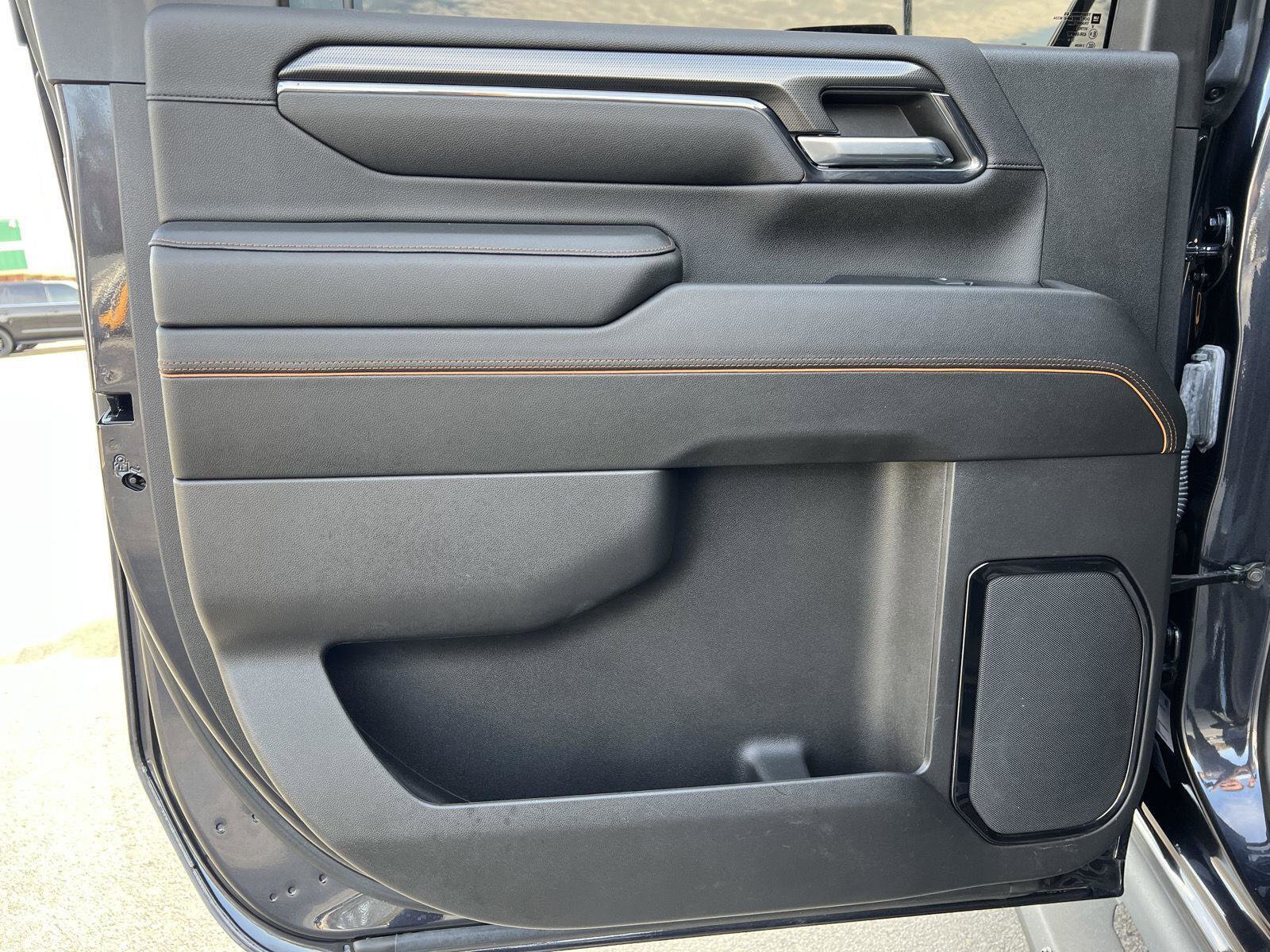 Used 2024 GMC Sierra 2500 AT4 w/ AT4 Preferred Package image 19