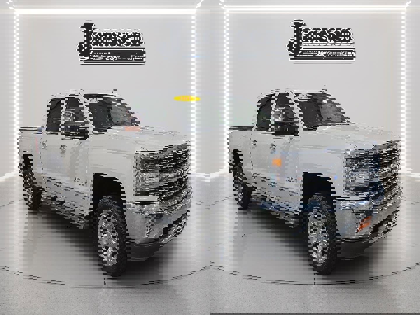 Used 2017 Chevrolet Silverado 1500 LTZ w/ Max Trailering Package image 3